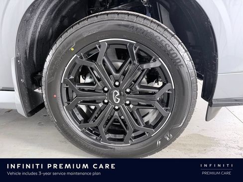 Certified 2026 INFINITI QX80 4WD w/ Sport Exterior Package image 7