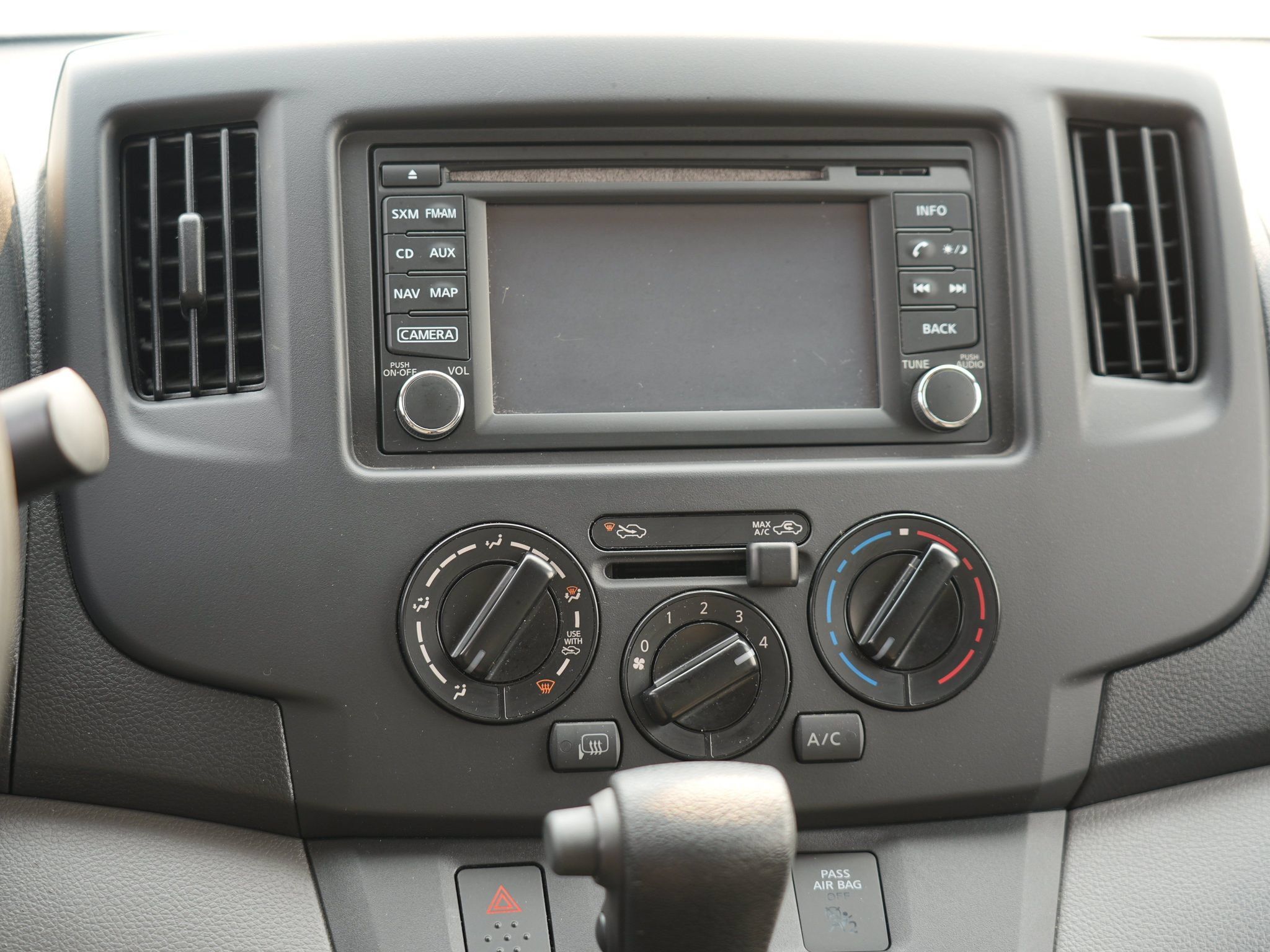 Used 2017 Chevrolet City Express LT w/ Technology Package FWD image 23