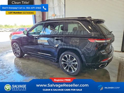 Used 2023 Jeep Grand Cherokee Overland AWD/4WD image 3