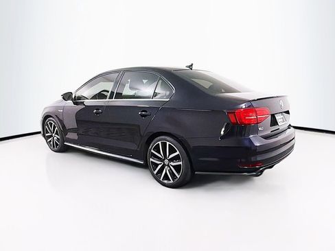 Used 2018 Volkswagen Jetta GLI FWD image 5