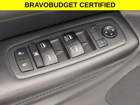 Used 2018 Jeep Grand Cherokee Limited AWD/4WD image 11