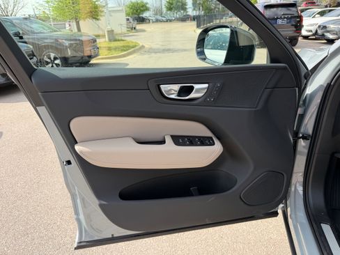 New 2026 Volvo XC60 B5 Plus w/ Protection Package Premier AWD/4WD image 16