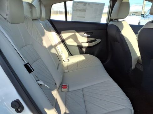 New 2026 Nissan Sentra SL w/ Floor Mat Package FWD image 9