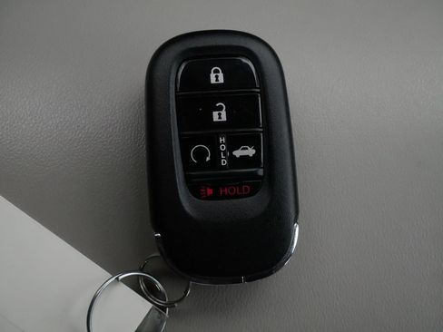 Certified 2023 Honda Accord EX image 31