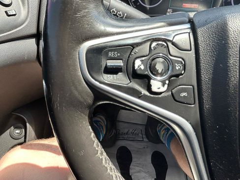 Used 2015 Buick Regal Premium FWD image 18