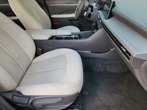 Used 2024 Hyundai Sonata SEL FWD image 15