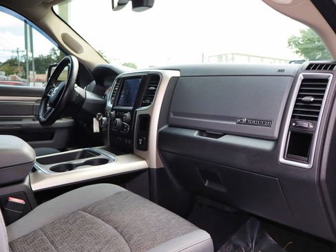 Used 2018 RAM 1500 Big Horn AWD/4WD image 42