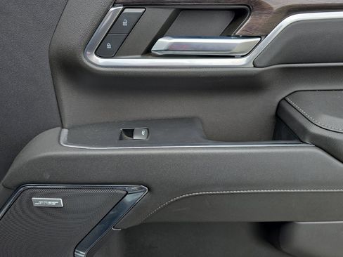 Used 2024 Chevrolet Silverado 2500 LTZ w/ LTZ Plus Package image 19