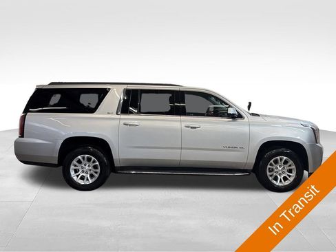 Used 2016 GMC Yukon XL SLT w/ HD Trailering Package AWD/4WD image 4