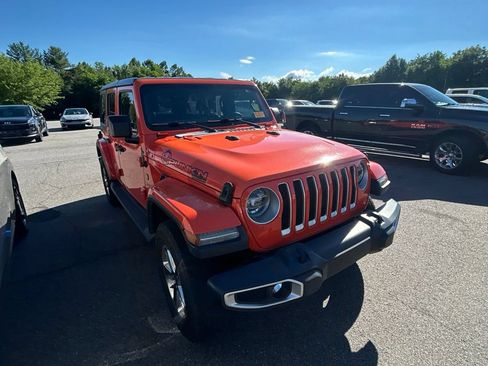 Used 2018 Jeep Wrangler Unlimited Sahara AWD/4WD image 4