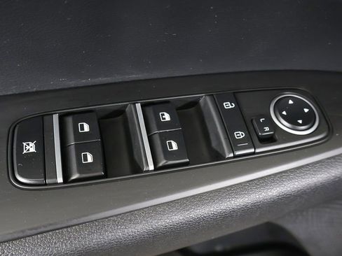 Used 2023 Kia Forte LXS image 33