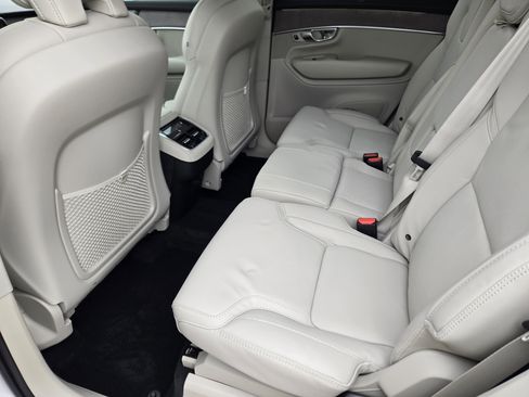 New 2026 Volvo XC90 B6 Ultra image 31