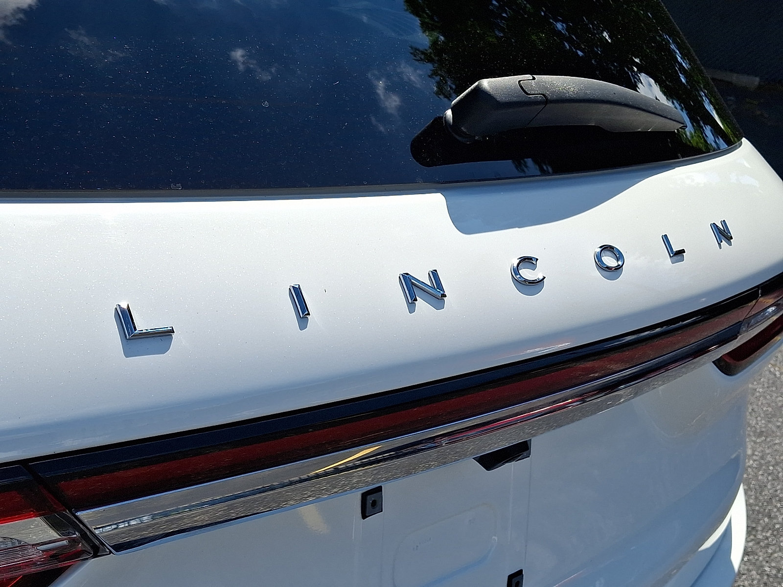 Used 2023 Lincoln Corsair FWD image 30
