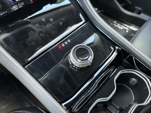 Used 2023 Jeep Grand Cherokee Limited RWD image 27