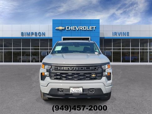 Used 2025 Chevrolet Silverado 1500 Custom image 3