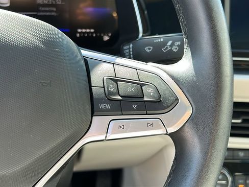 Used 2023 Volkswagen Jetta SE w/ Panoramic Sunroof Package FWD image 14