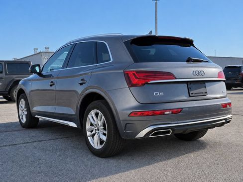 Used 2022 Audi Q5 2.0T Premium w/ Convenience Package AWD/4WD image 4