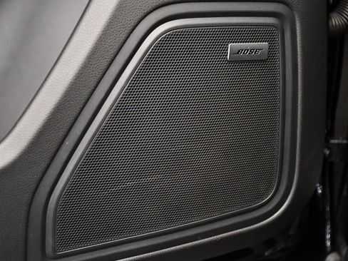 Used 2025 Porsche Macan image 37