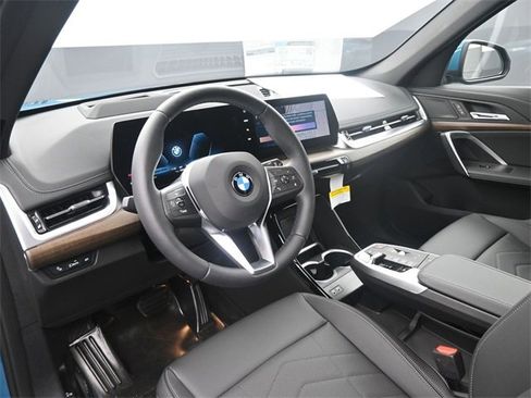 New 2025 BMW X1 xDrive28i w/ Technology Package image 33