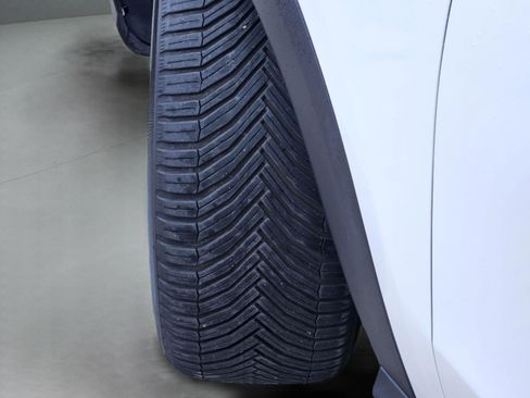 Certified 2026 Mercedes-Benz GLE 350 4MATIC image 32