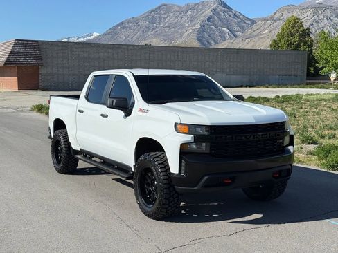 Used 2020 Chevrolet Silverado 1500 Custom Trail Boss w/ Custom Convenience Package AWD/4WD image 2