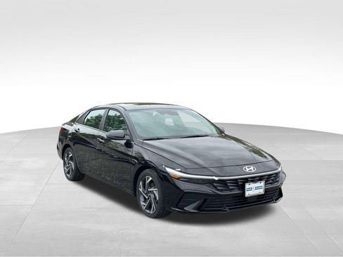 New 2026 Hyundai Elantra Limited w/ Cargo Package FWD image 1