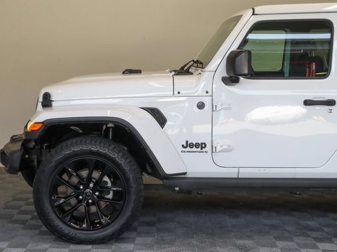 Used 2025 Jeep Gladiator Sport AWD/4WD image 42