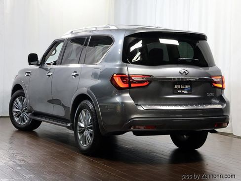 Used 2018 INFINITI QX80 4WD w/ Driver Assistance Package image 8