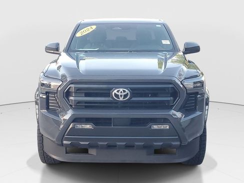 Used 2024 Toyota Tacoma SR5 image 2