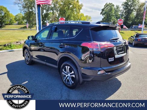 Used 2018 Toyota RAV4 LE w/ All Weather Liner Package image 5