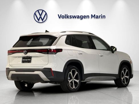 New 2026 Volkswagen Tiguan SE FWD image 5