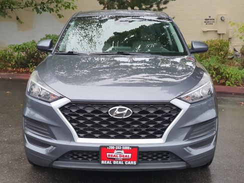 Used 2019 Hyundai Tucson SE image 2