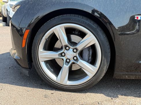 Used 2017 Chevrolet Camaro SS RWD image 6
