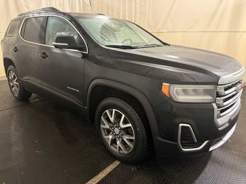 Used 2023 GMC Acadia SLE w/ Driver Convenience Package image 9