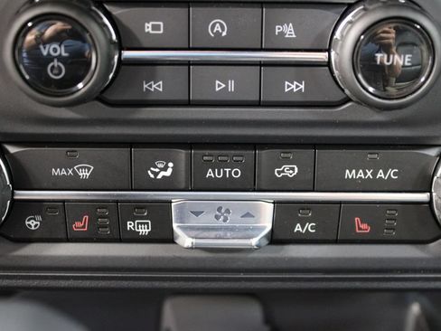 Used 2024 Ford Bronco Wildtrak AWD/4WD image 64