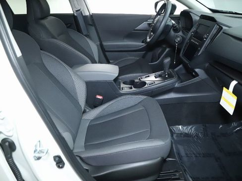 Certified 2025 Subaru Impreza 2.0i image 32