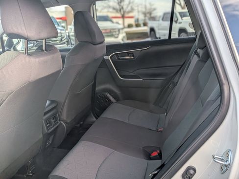 Used 2025 Toyota RAV4 XLE w/ Weather Package image 32