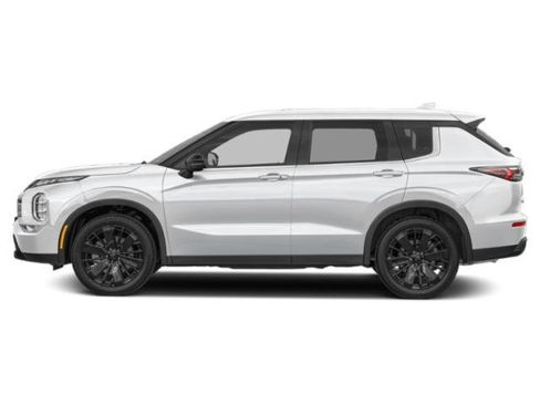 New 2026 Mitsubishi Outlander LE AWD/4WD image 3