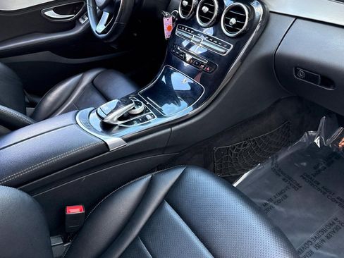 Used 2015 Mercedes-Benz C 300 4MATIC Sedan image 31