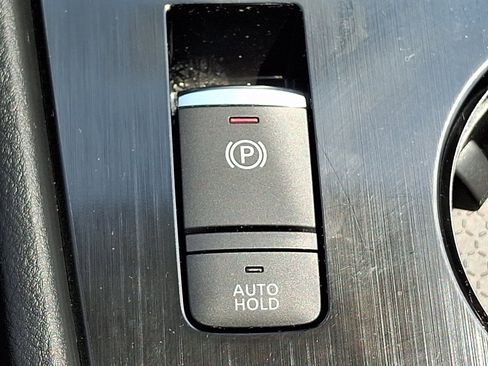 Certified 2023 Nissan Rogue SV AWD/4WD image 24