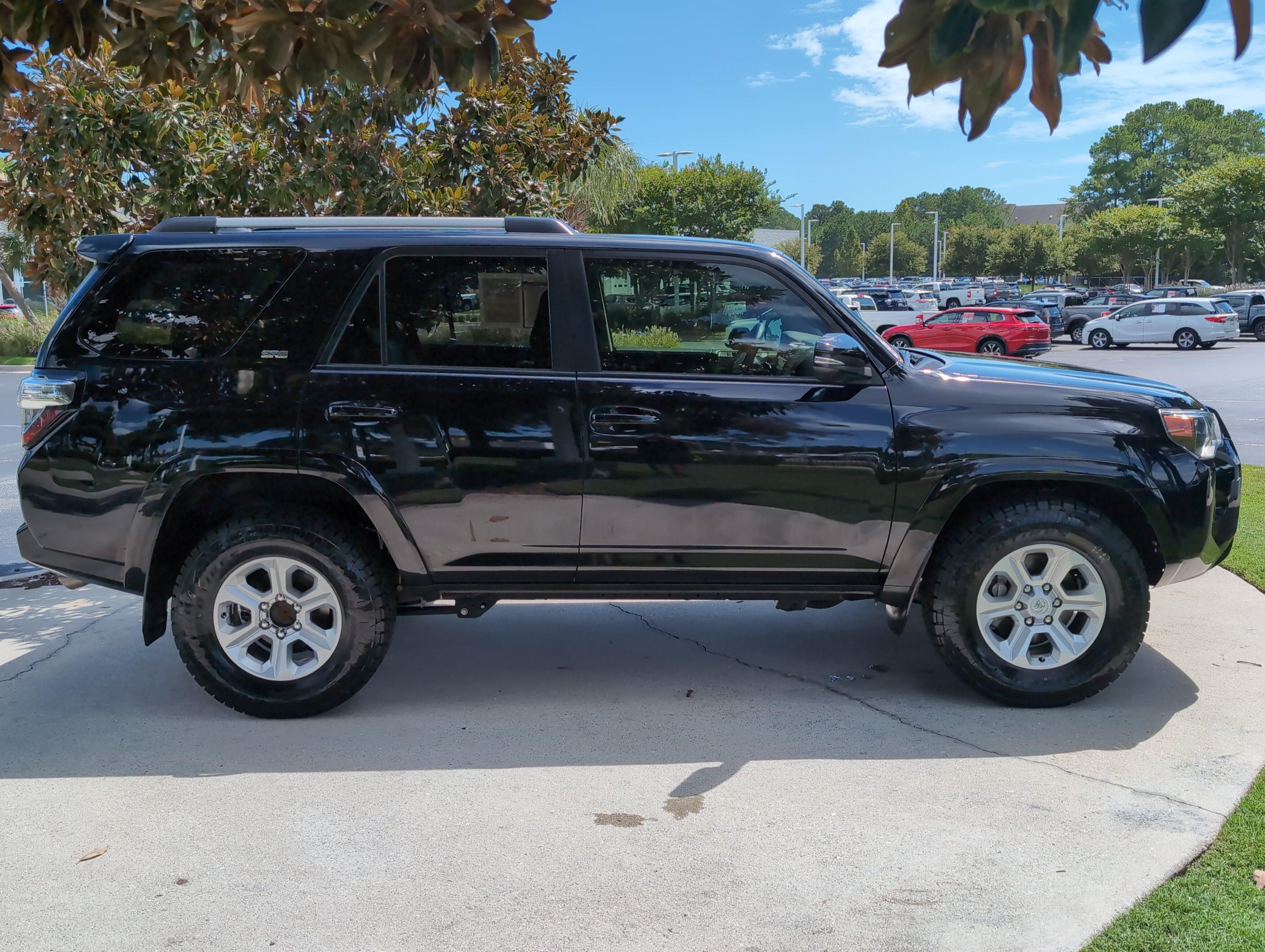 Certified 2023 Toyota 4Runner SR5 Premium w/ Moonroof Package RWD image 11