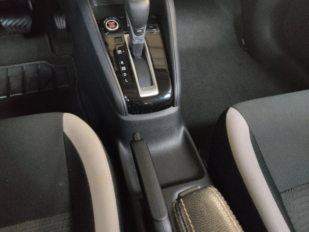 Used 2021 Nissan Versa SV FWD image 26