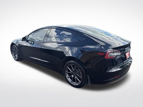 Used 2021 Tesla Model 3 Standard Range Plus RWD image 5