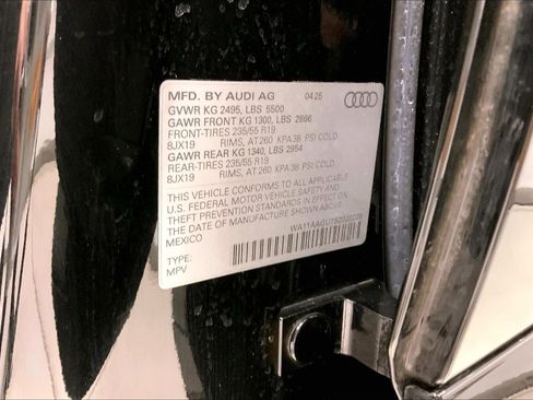 Certified 2025 Audi Q5 Premium w/ Convenience Package image 31