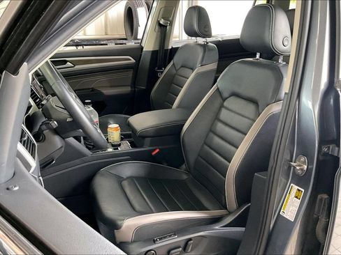 Used 2022 Volkswagen Atlas SEL AWD/4WD image 3