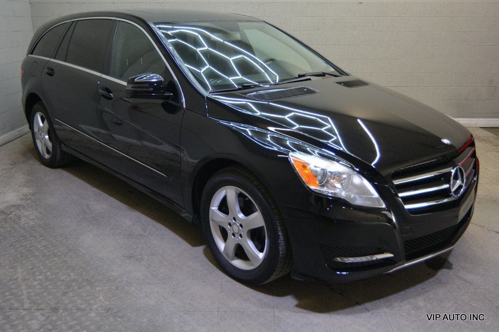 Used 2012 Mercedes-Benz R 350 BlueTEC 4MATIC image 3