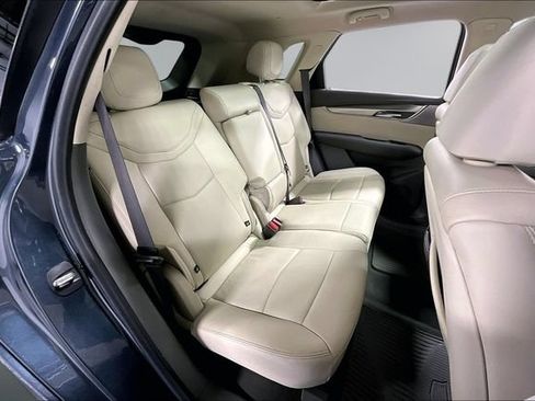 Used 2020 Cadillac XT5 Premium Luxury AWD/4WD image 23
