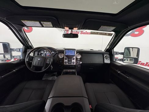 Used 2015 Ford F350 Platinum image 42
