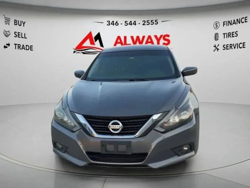 Used 2017 Nissan Altima 2.5 SR FWD image 2