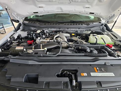 New 2025 Ford F450 XLT image 27